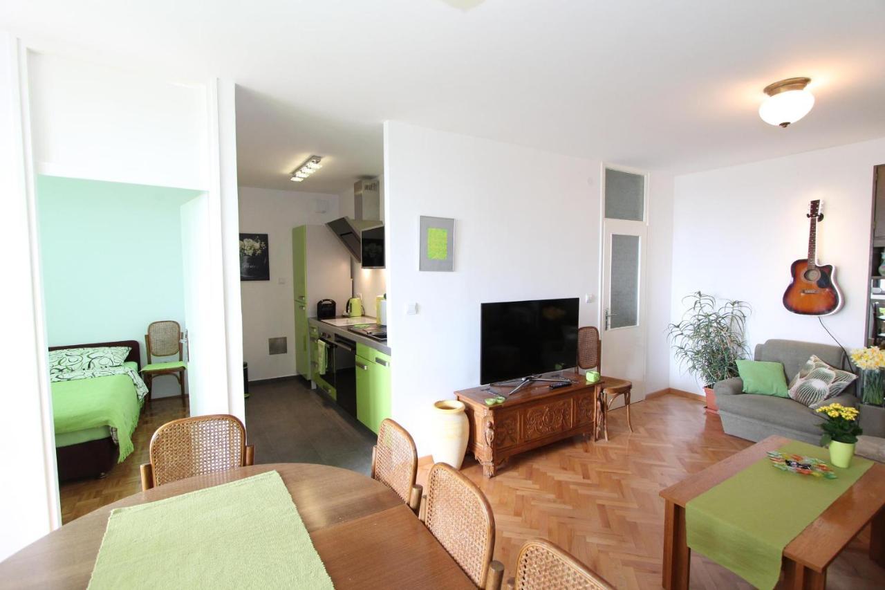 Apartment Elia 로비니 외부 사진