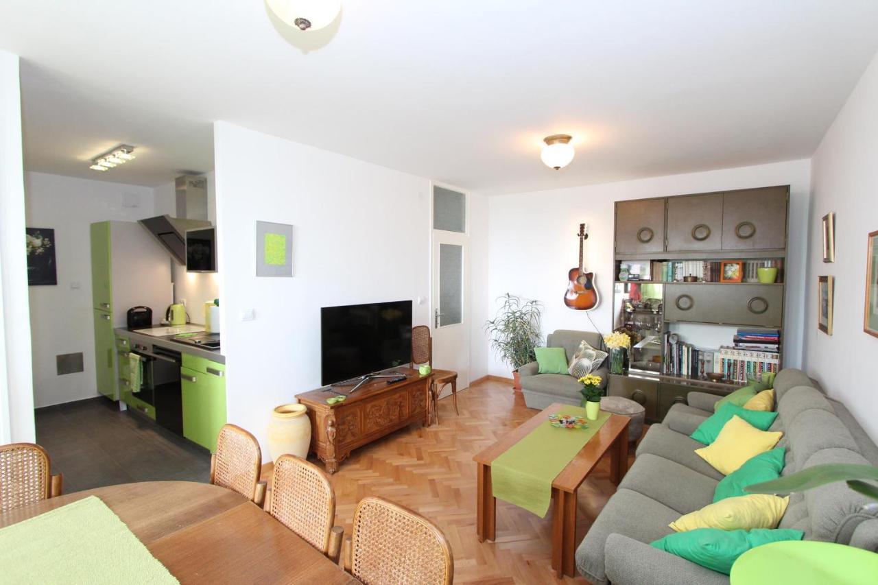 Apartment Elia 로비니 외부 사진